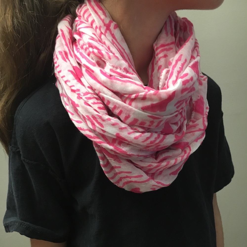 Women’s scarf